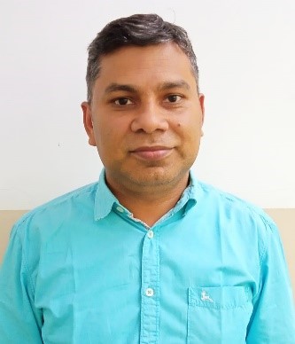 MR NAVEEN DUBEY.jpg
